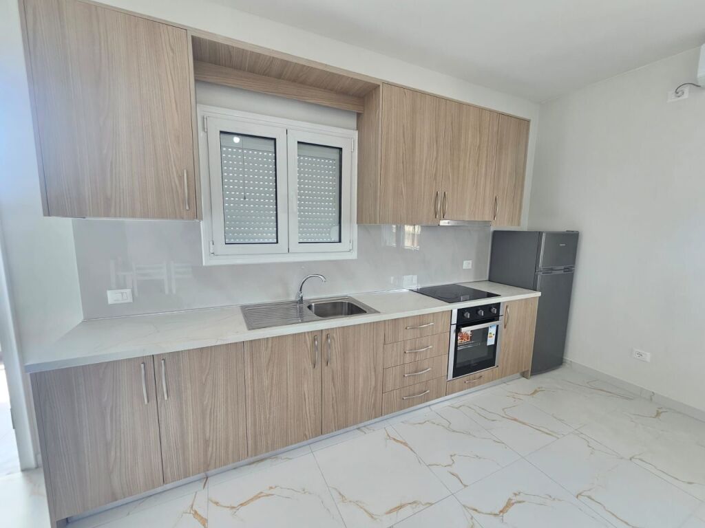 JEPET ME QERA SUPER APARTAMENT 2+1 NE ISH KËNETË DURRËS