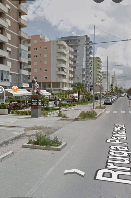 SHITET AMBJENT KOMERCIAL NE PLAZH RRUGA KRYESORE , RROTA E KUQE . Durrës !
