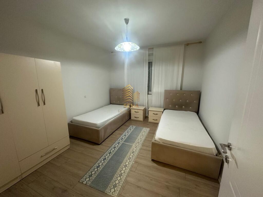 Qira,Apartament 3+1,Xhamllik,60.000 Leke/Muaj