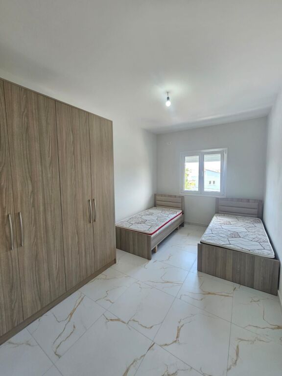 JEPET ME QERA SUPER APARTAMENT 2+1 NE ISH KËNETË DURRËS
