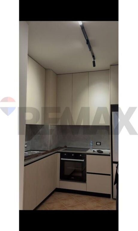 APARTAMENT BOSH PER QIRA TE GALERIA