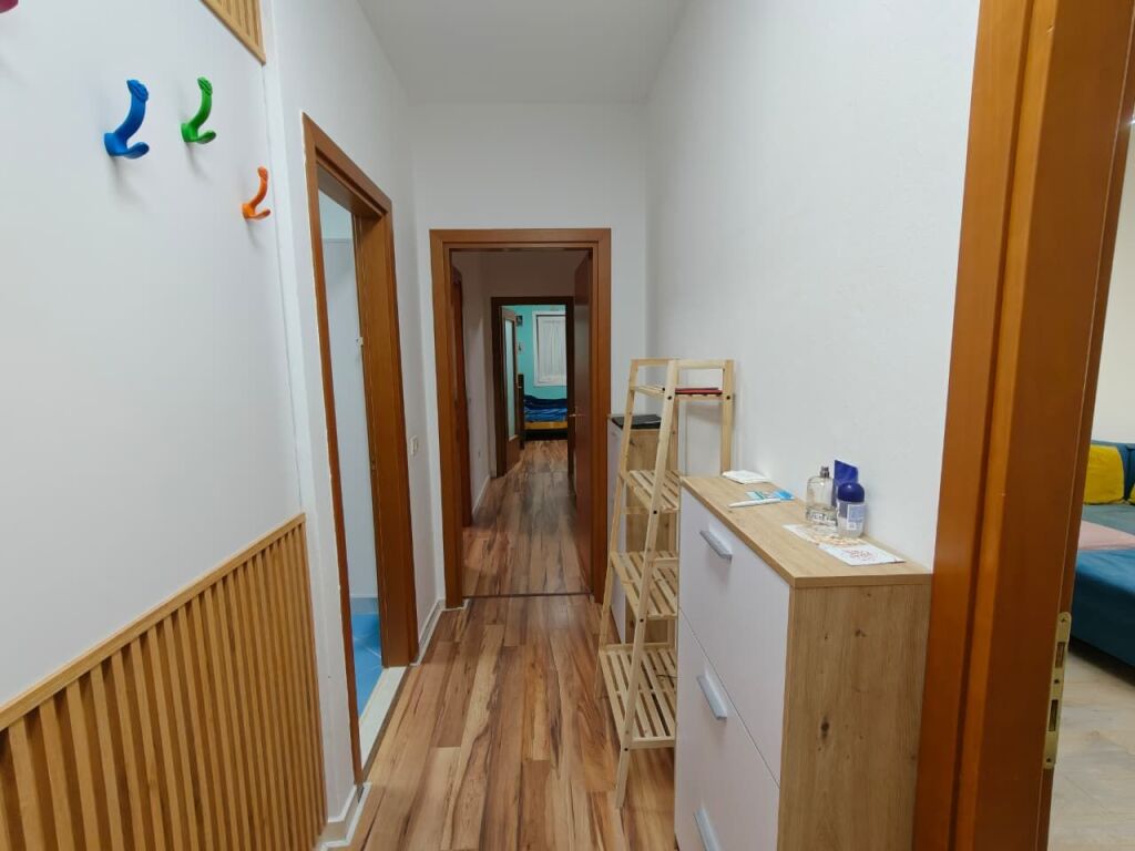 Apartament 3+1+2 per Shitje, Liqeni i Thate (pa malore)