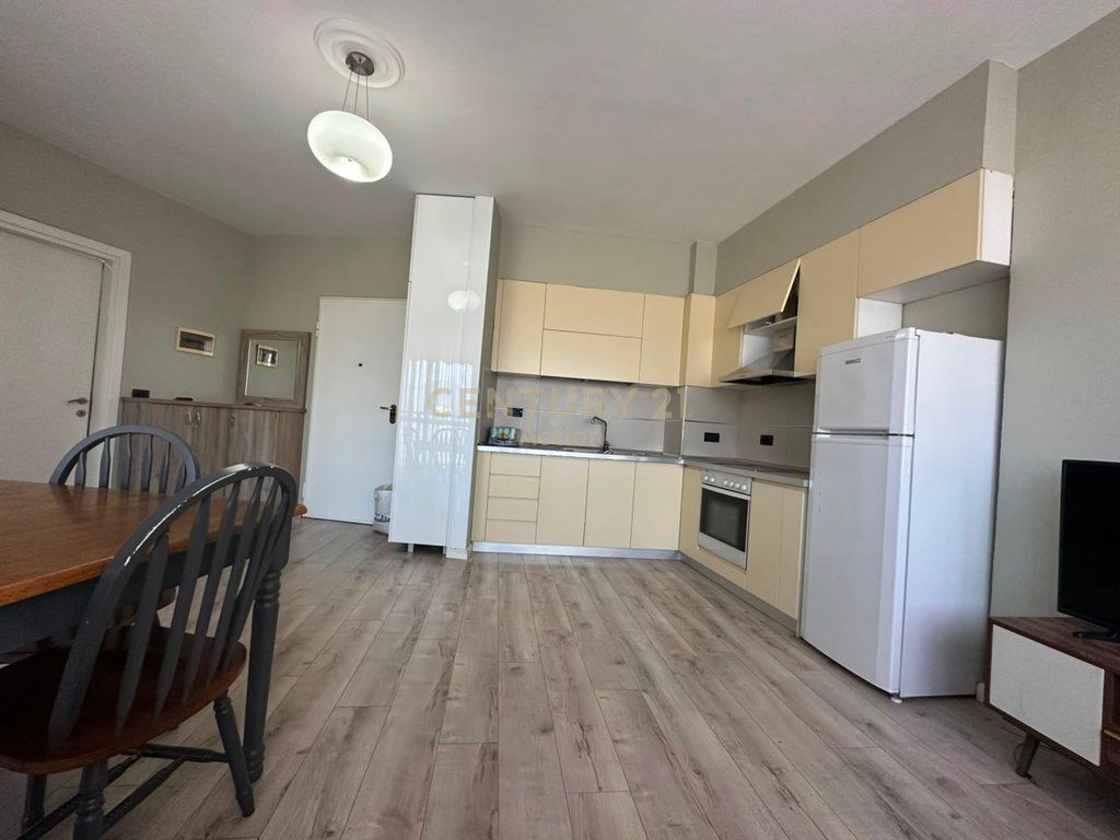 JEPET ME QIRA APARTAMENT 1+1 NË ASTIR 🏡 450 € /Muaj
