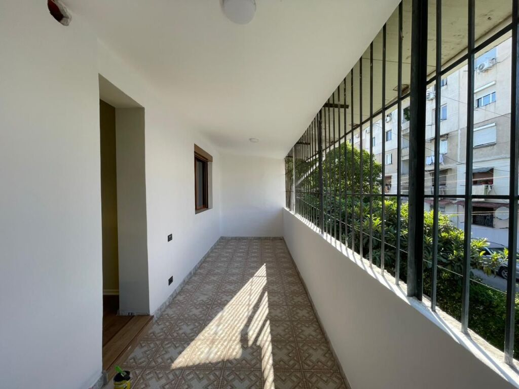 🏡 Shitet Apartament 2+1 – 📍 Ali demi💰 145,000 €