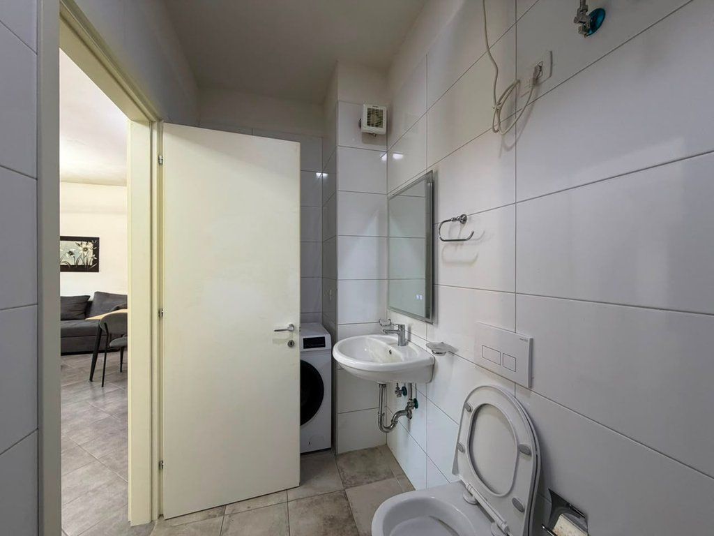Qera, Apartament 2+1+Post Parkimi, Rruga Jordan Misja, Tirane.
