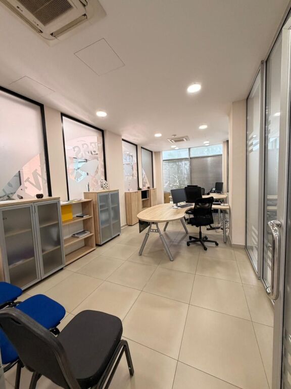 Jepet me Qera Ambient Biznesi – Port View, Durrës