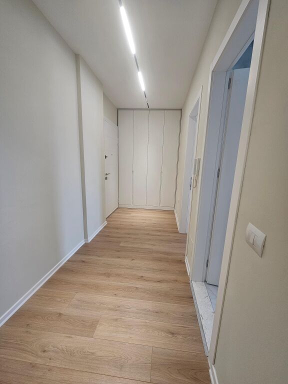 Jepet me qira apartament modern 1+1+ post parkimi 🚗