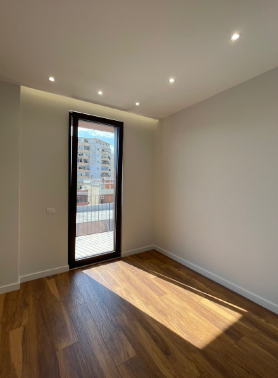 🏢 Jepet me Qira Zyrë – Altana Residence, Parku i Optimistit