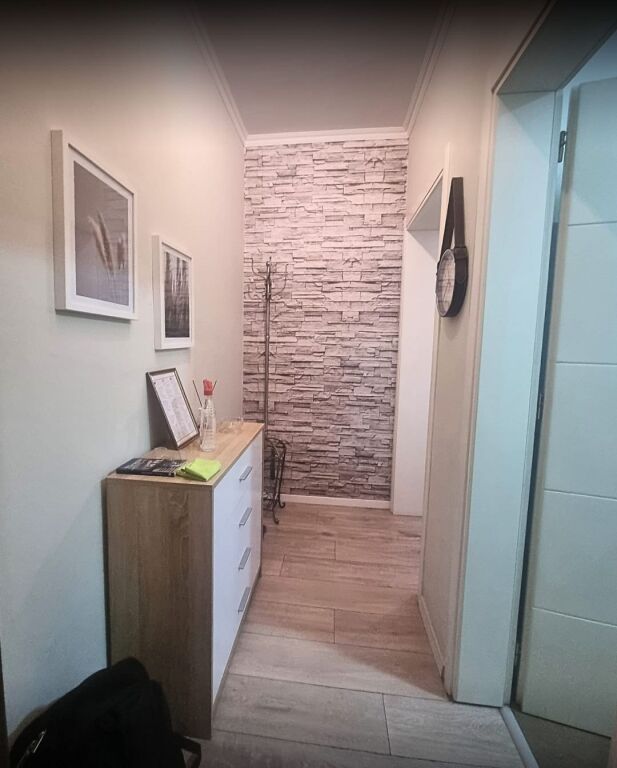 🏢 Shitet apartament 1+1 prane Kompleksi Delijorgji