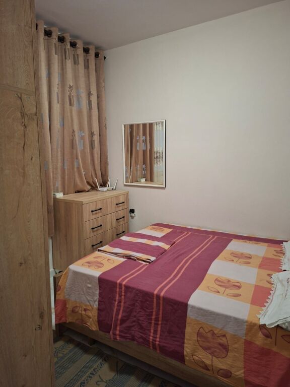 Apartament 1+1 me qira – Rruga Jordan Misja !