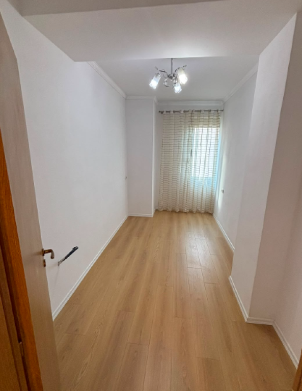 Shitet Apartament 2+1 – Fresk