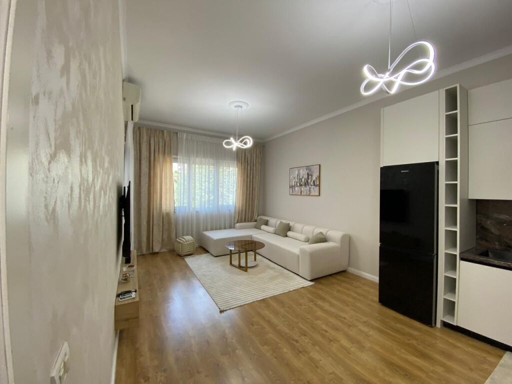 Apartament 2+1 Astir , Vila L