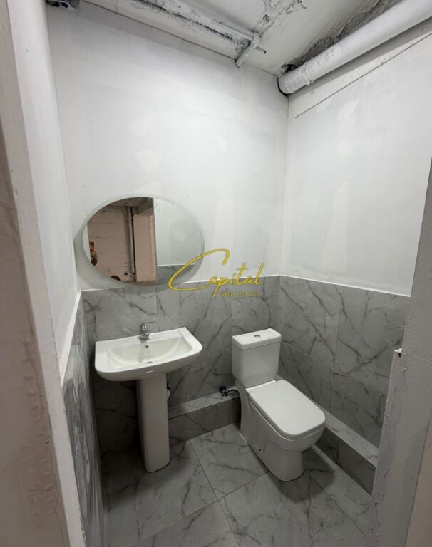 MAGAZINE ME QIRA 500 M2 SHKOZE 200.000 LEKE