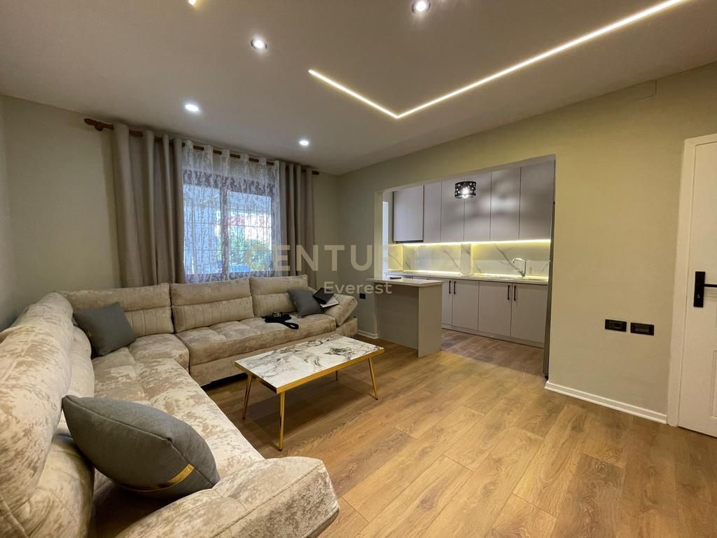 Apartament 2+1 per shitje tek Ali Demi