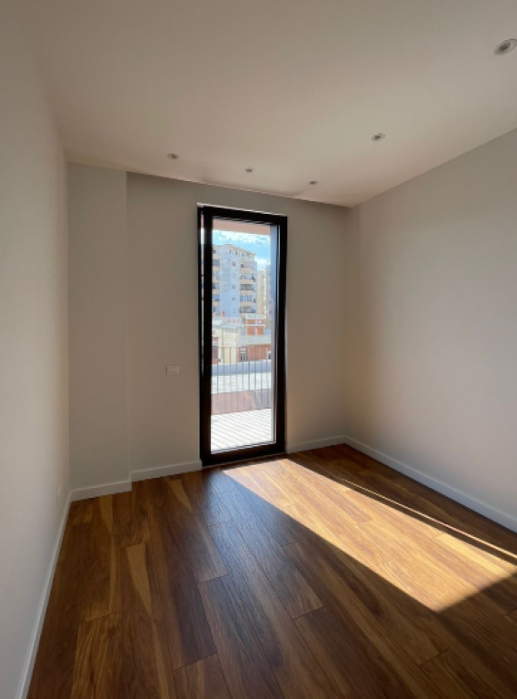 🏢 Jepet me Qira Zyrë – Altana Residence, Parku i Optimistit