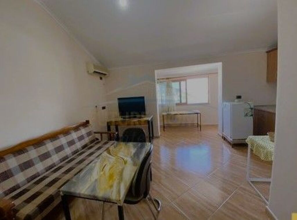 1+1 apartment for rent on Siri Kodra Street.