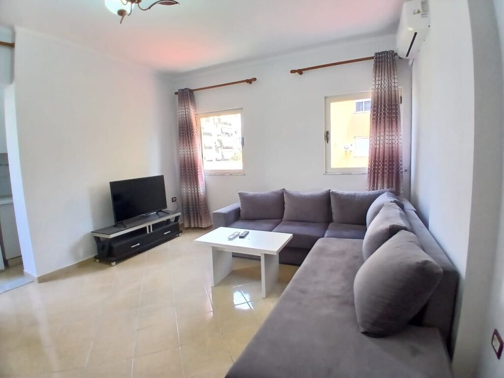 Affittasi Appartamento 1+1+1 Balcone