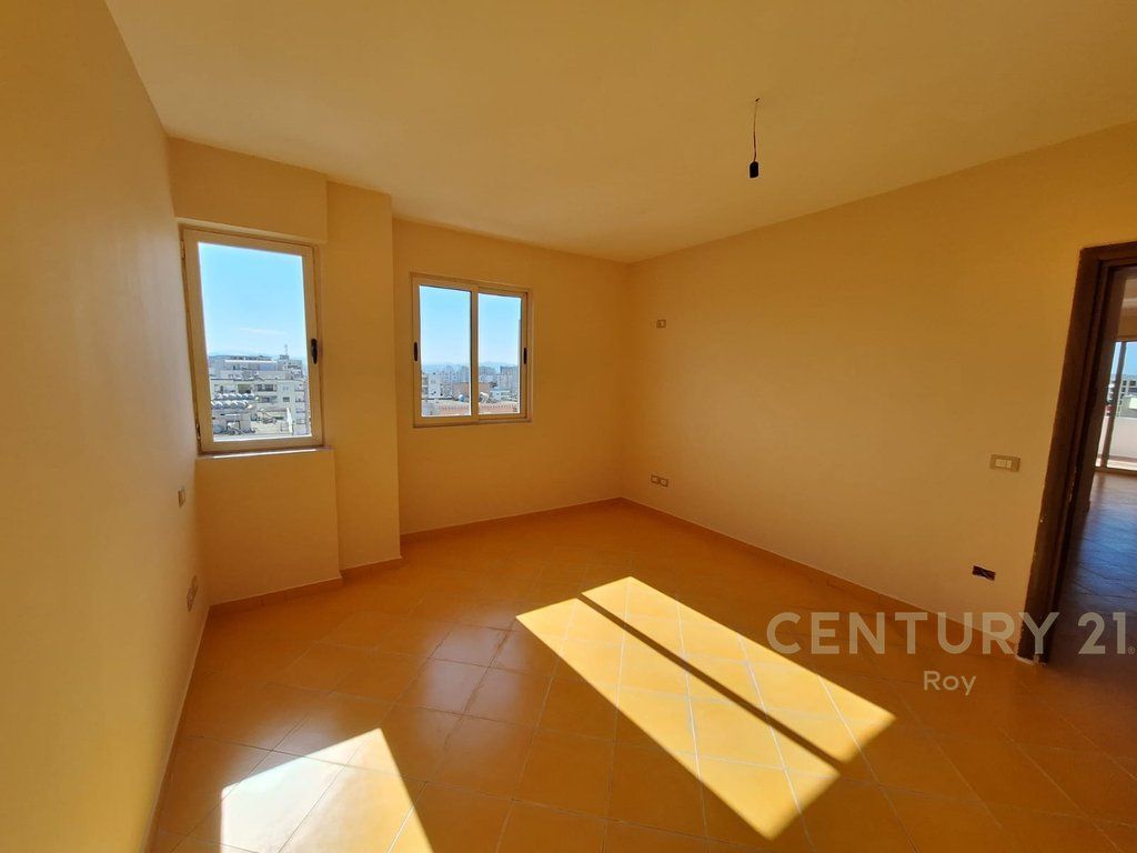Apartament 2+1 në shitje Rruga Mujo Ulqinaku, Durrës - 150000€ | 107 m²