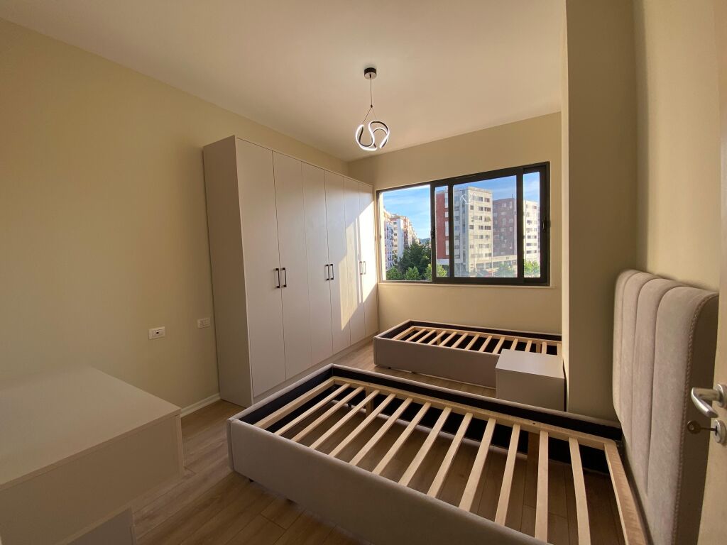 For sale, Apartment 2+1, Unaza e Re