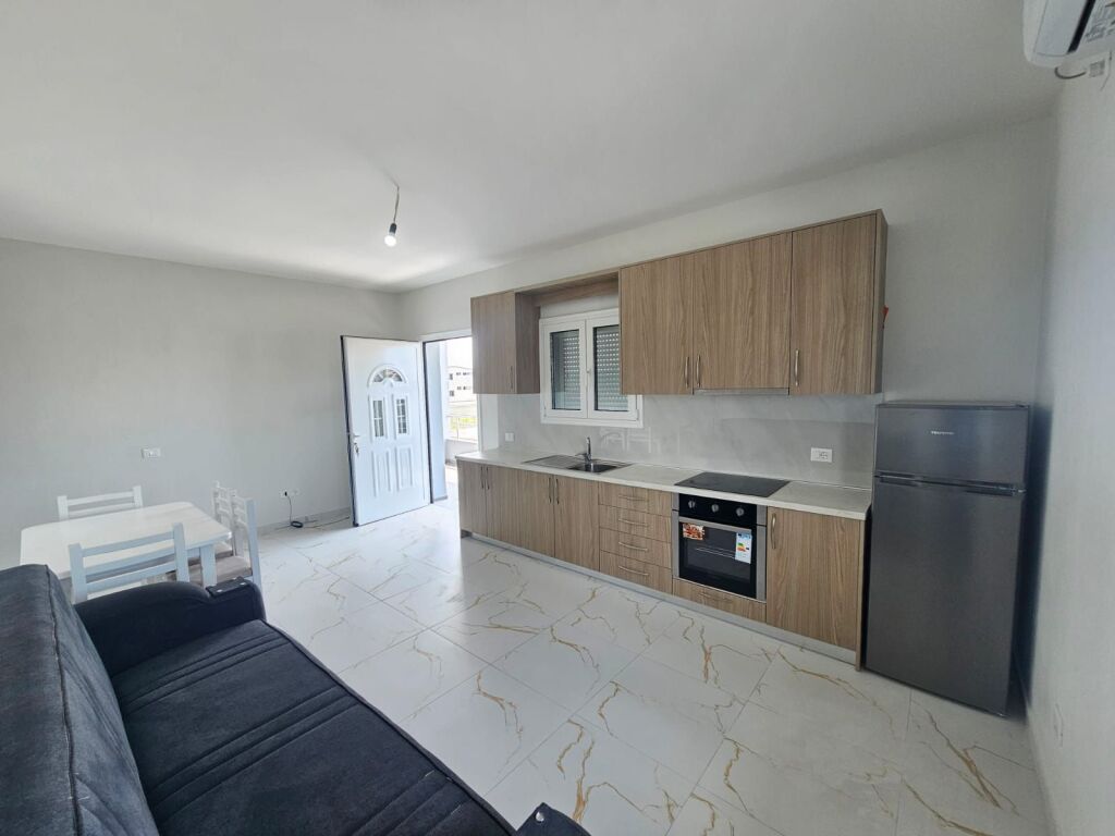 JEPET ME QERA SUPER APARTAMENT 2+1 NE ISH KËNETË DURRËS