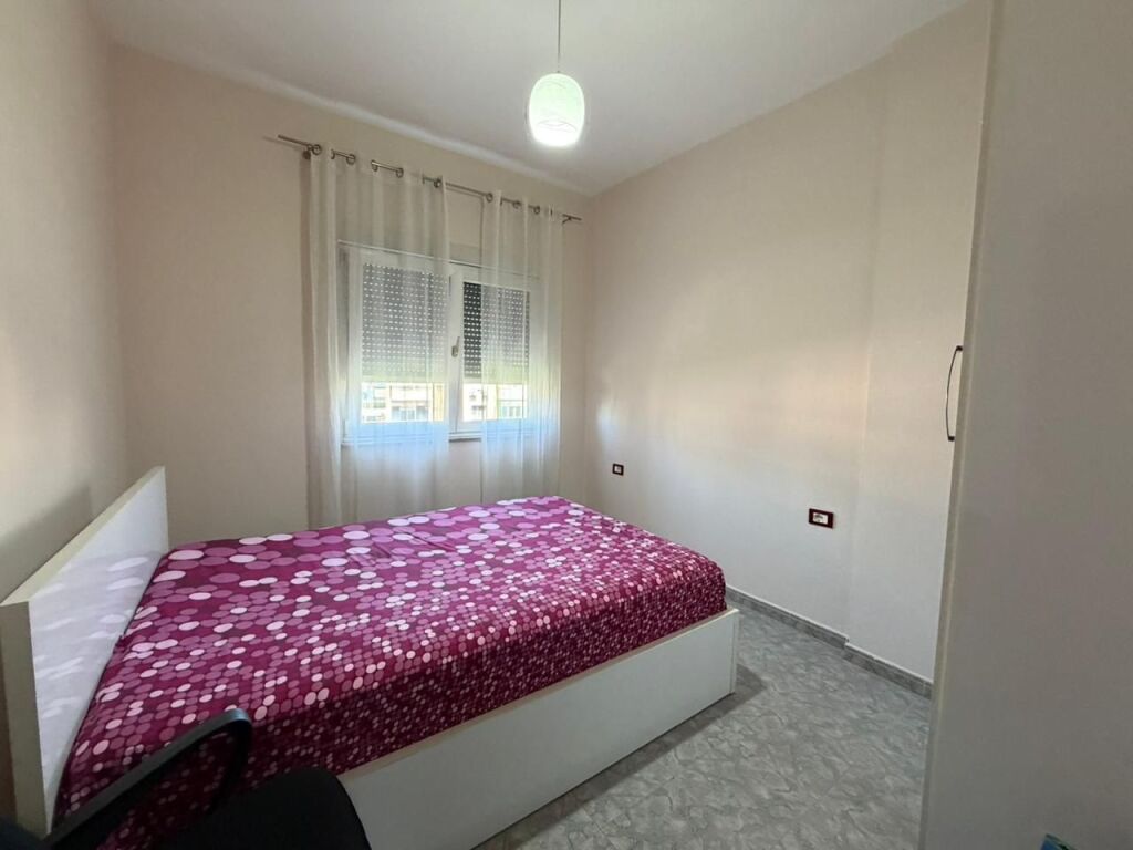 🏡 Jepet me Qira Apartament 2+1 – Rruga e Durrësit, pranë Gjimnazit “Qemal Stafa”  ✅  