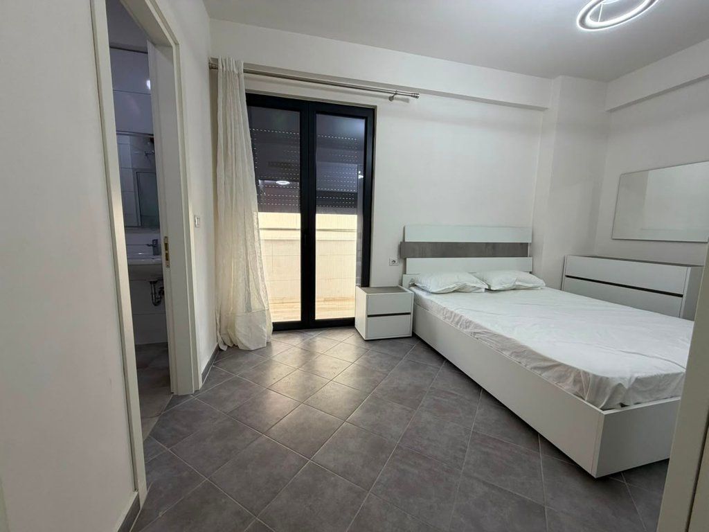 Qera, Apartament 2+1+Post Parkimi, Rruga Jordan Misja, Tirane.