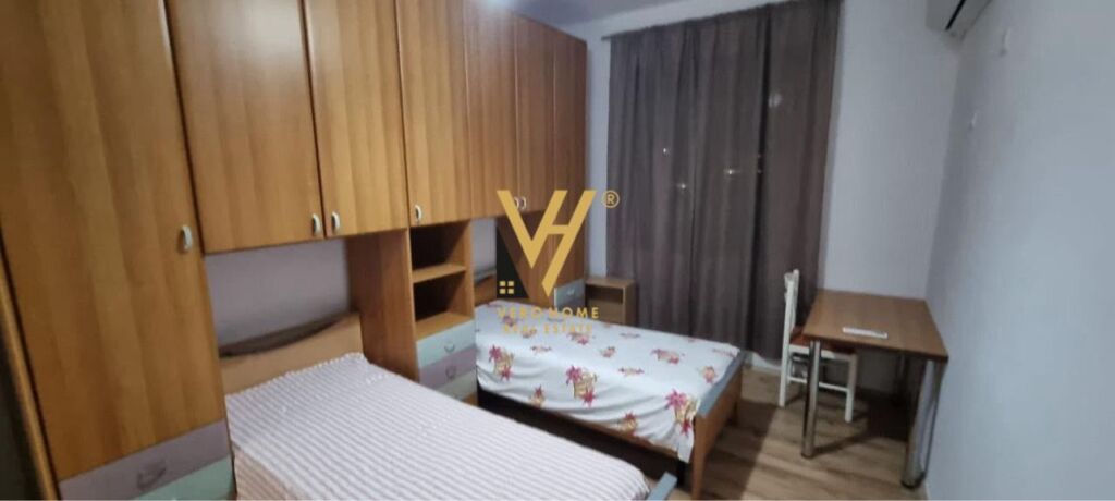 JEPET APARTAMENT 2+1+BLK ME QERA NE SAUK I RI 55.000 LEKE