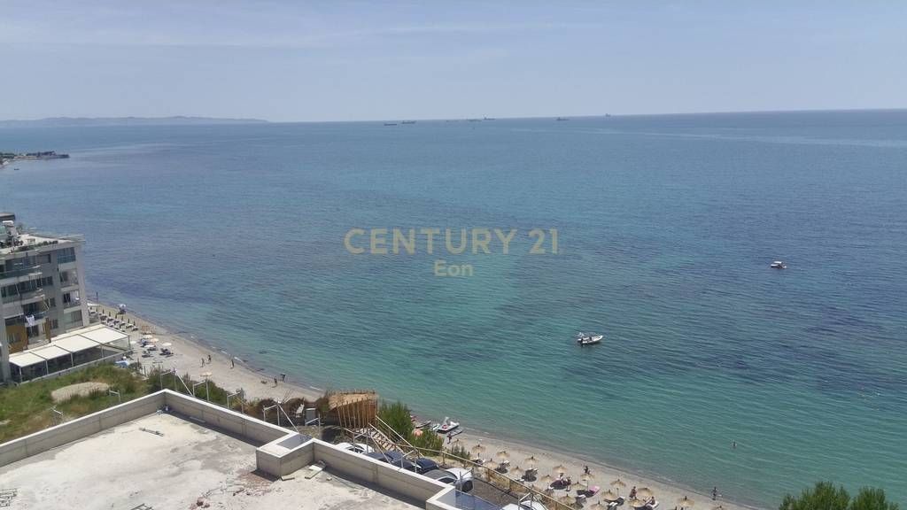 Vilë me Pishinë Në Shitje në Currila Coast, Durrës (Ballore Detit) !
