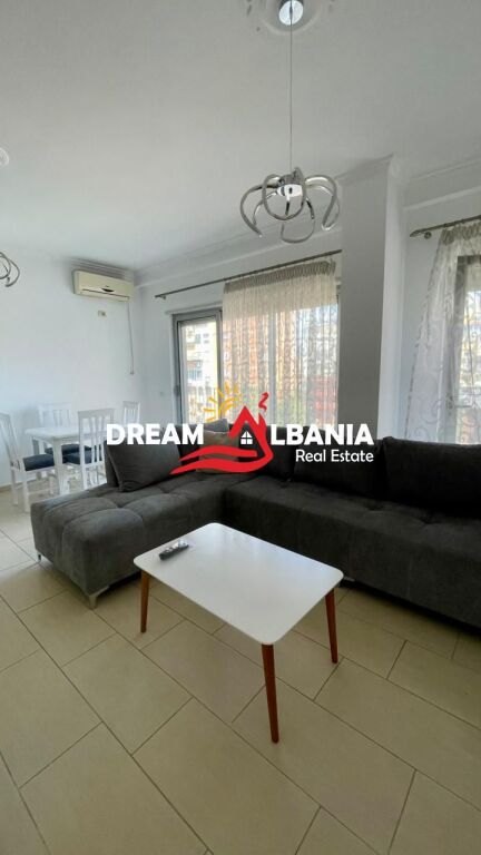 Appartamento 1+1 in affitto in Via Kavaja vicino al Centro. (ID 42111590)