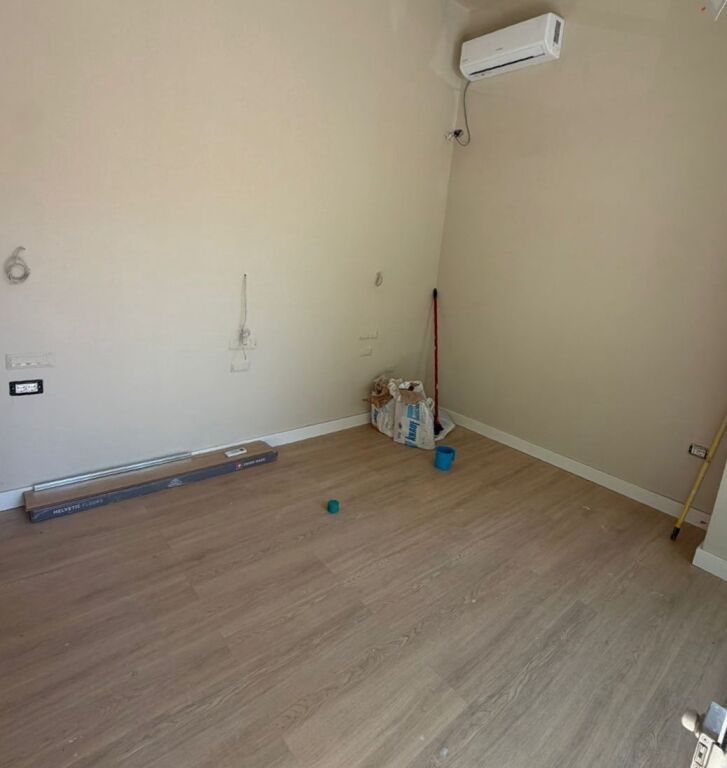 Shitje | Ambjent Biznesi | Rruga e Barrikadave | 145000 €