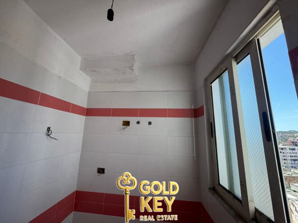 🏡 SHITET APATRAMENT 1+1 PRAN KAZAZIT DURRES