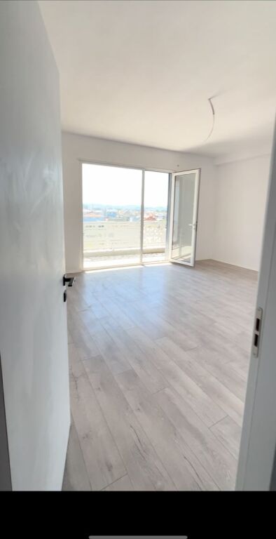Apartment 1+1 for Sale – Kamez, near the olive roundabout