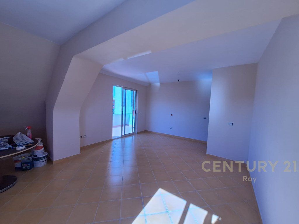 Apartament 2+1 në shitje Rruga Mujo Ulqinaku, Durrës - 150000€ | 107 m²