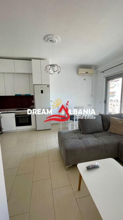 Appartamento 1+1 in affitto in Via Kavaja vicino al Centro. (ID 42111590)
