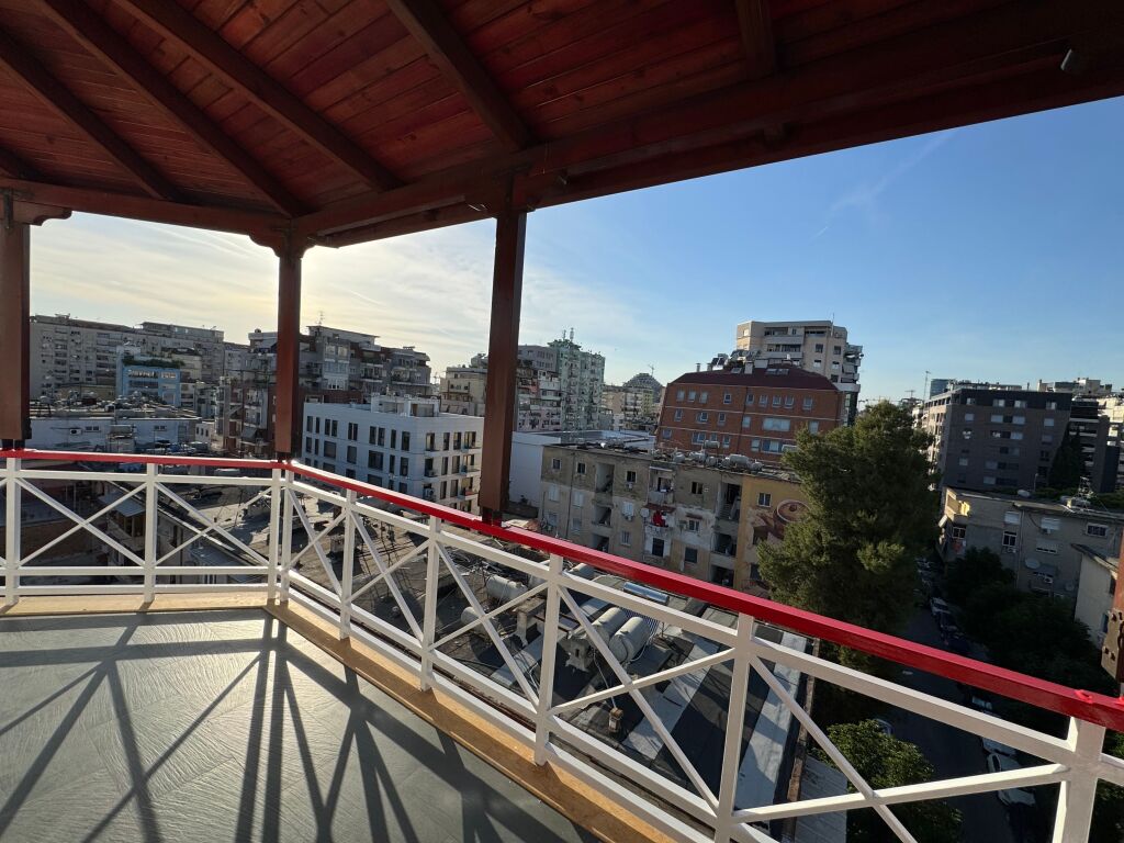 Apartament 3+1 per qira te Garda
