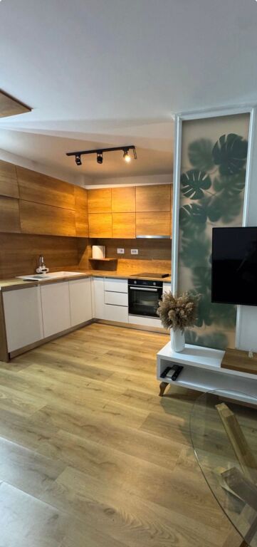 Super apartament me qera 2+1 perballe Pediatrise