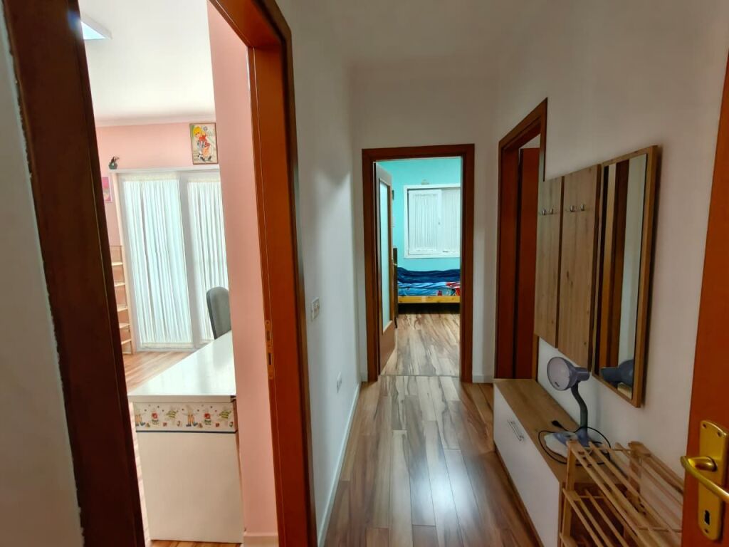Apartament 3+1+2 per Shitje, Liqeni i Thate (pa malore)