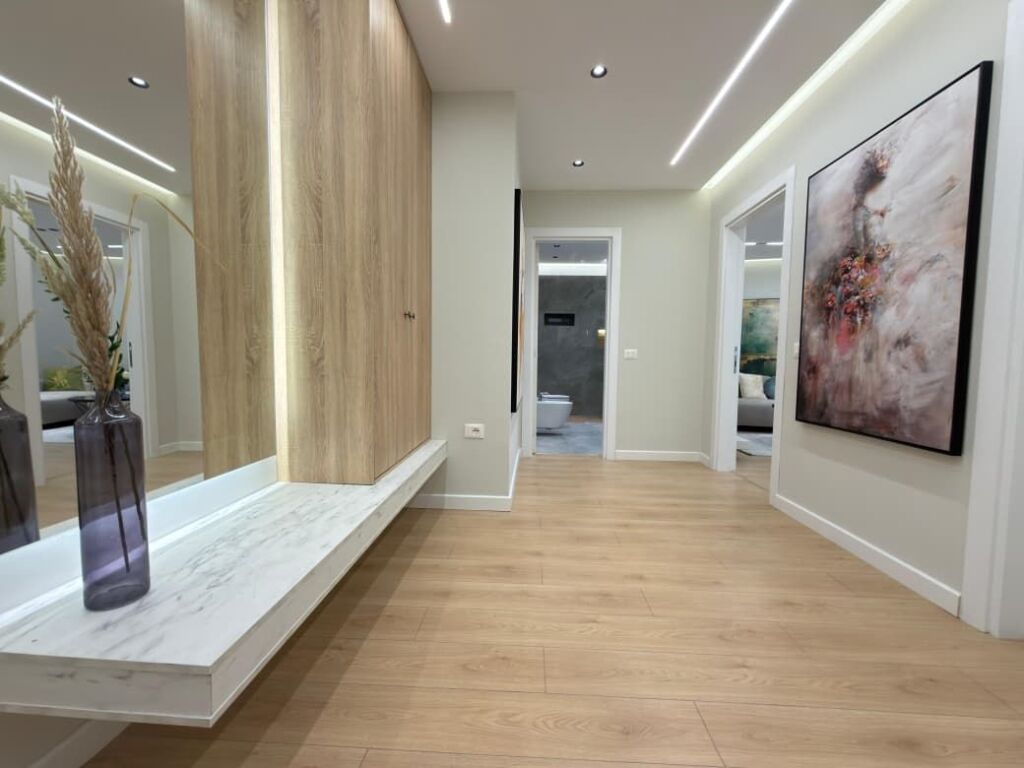 Apartment 2+1+2 for sale at Zogu i Zi!
