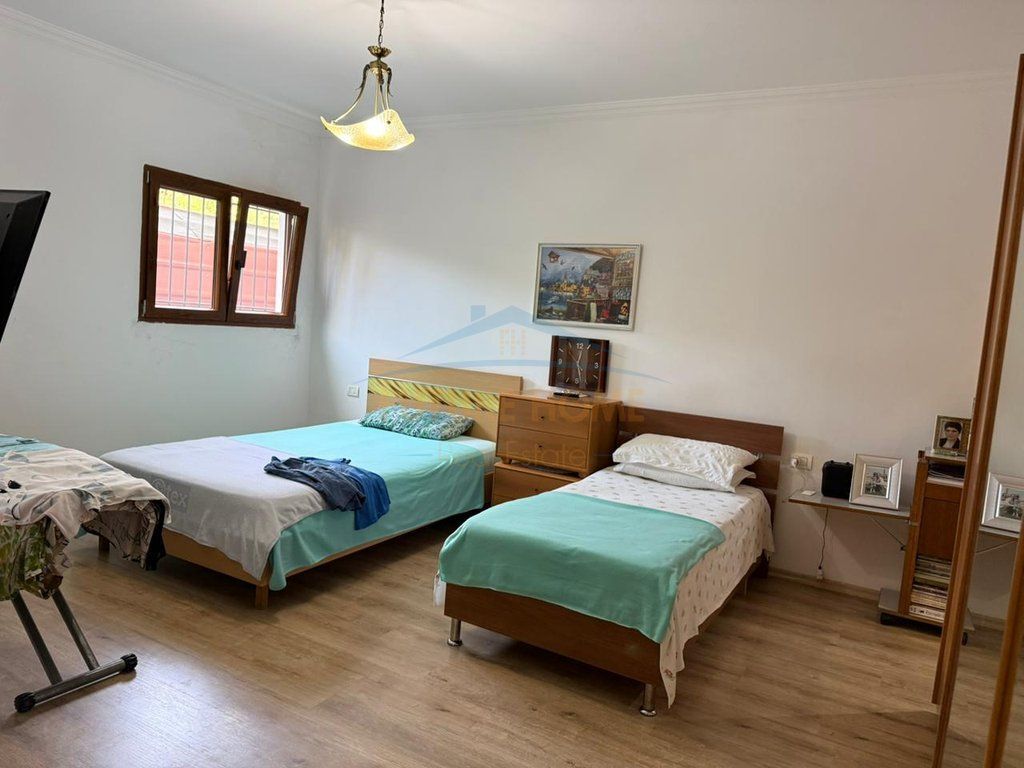 Shitet, Apartament 1+1, Liqeni