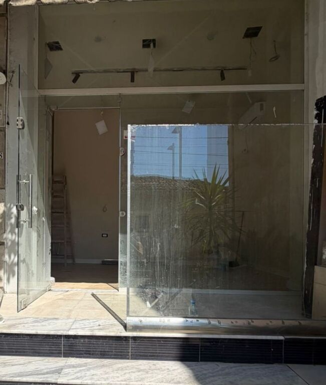 Shitje | Ambjent Biznesi | Rruga e Barrikadave | 145000 €
