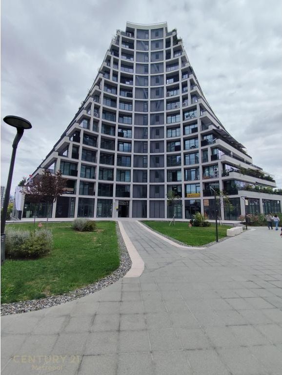 Apartament per qira me parkim tek Lake View
