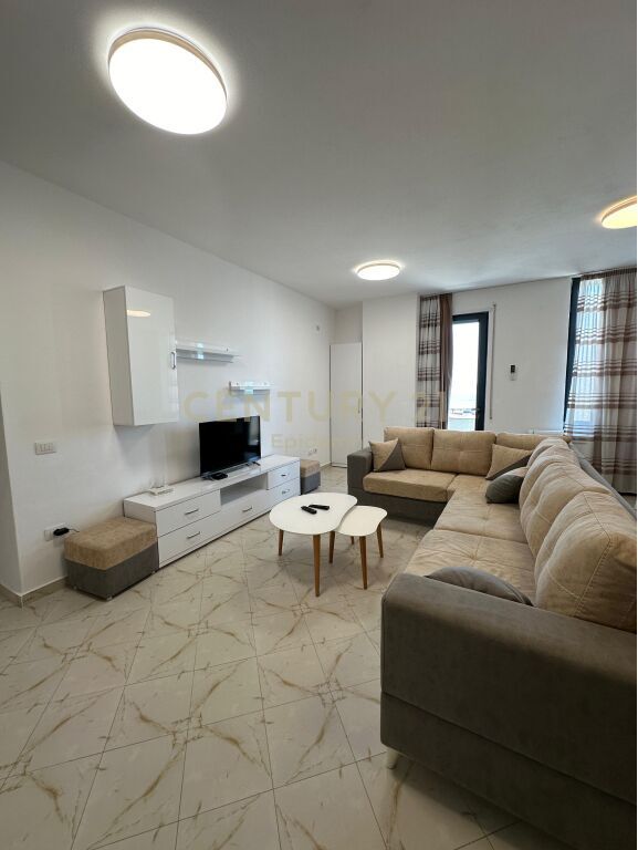 JEPET ME QIRA APARTAMENT 2+1+2 ME PAMJE DETI NE VOLLGA ! 1,200 € /Muaj