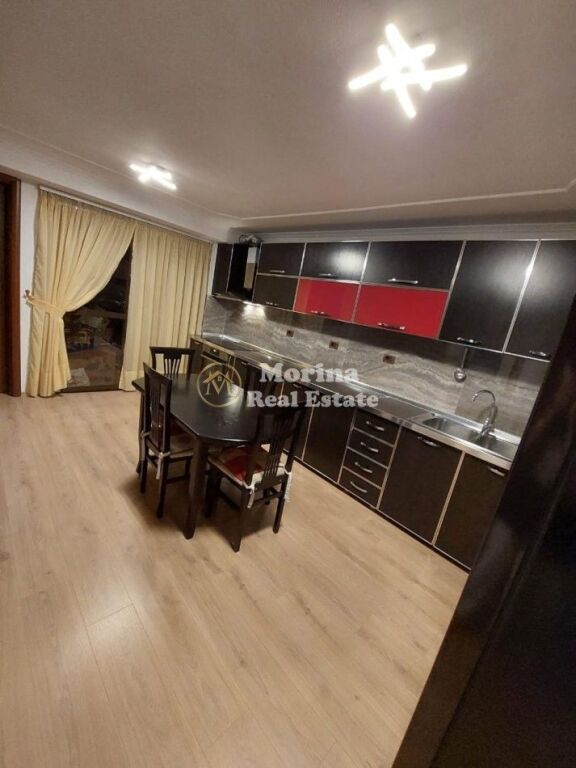 Qera | Apartament 2 + 1 | Rruga Myslym Shyri | 900 €/muaj