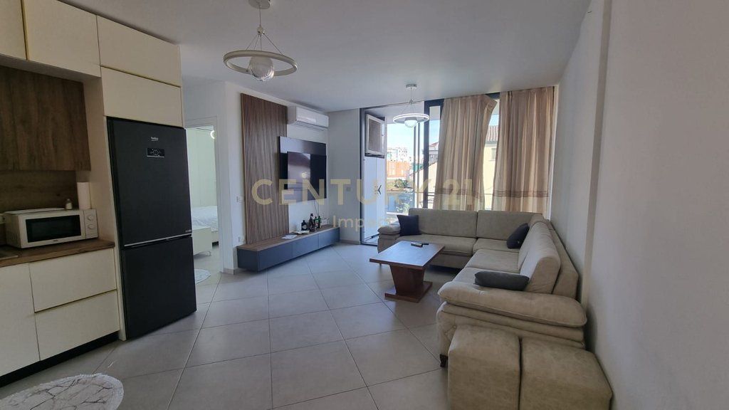APARTAMENT 2+1+2 ME POST PARKIMI ,ME QIRA TEK FIORI DIi BOSCO! 850 € /Muaj