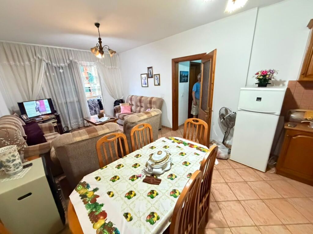 🏡 Apartment 1+1 for rent  📍 Address: Opposite Square 21💰 Price: 45,000 lek/month