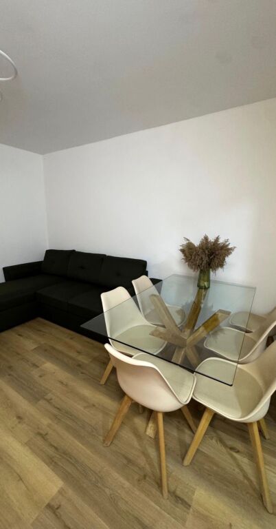 Super apartament me qera 2+1 perballe Pediatrise