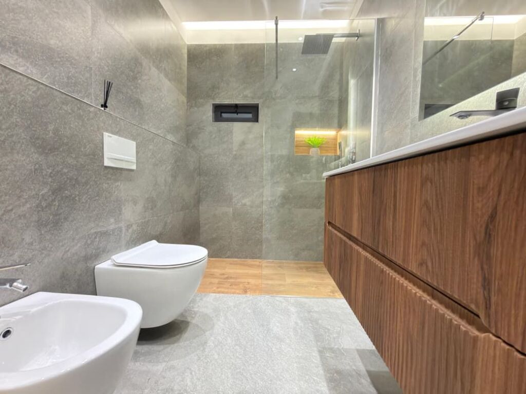 Apartment 2+1+2 for sale at Zogu i Zi!
