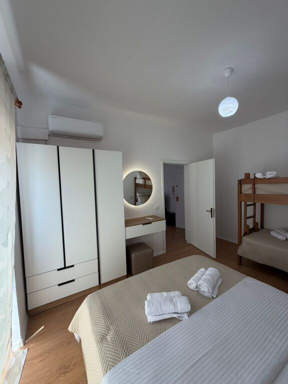 Shitet Apartament 1+1 + verande te Shkembi Kavajes