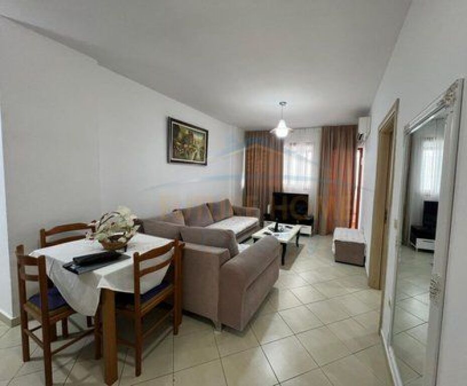 For sale, Apartment 1+1, Former Electric Market, Tirana.