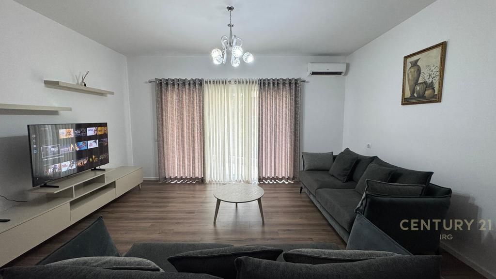 FOR RENT APARTMENT 2+1+PARKING SPACE NEAR THE BOTANICAL GARDEN! 750 € /Month